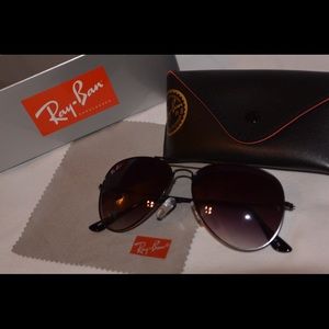 Ray-Ban Aviator Sunglasses